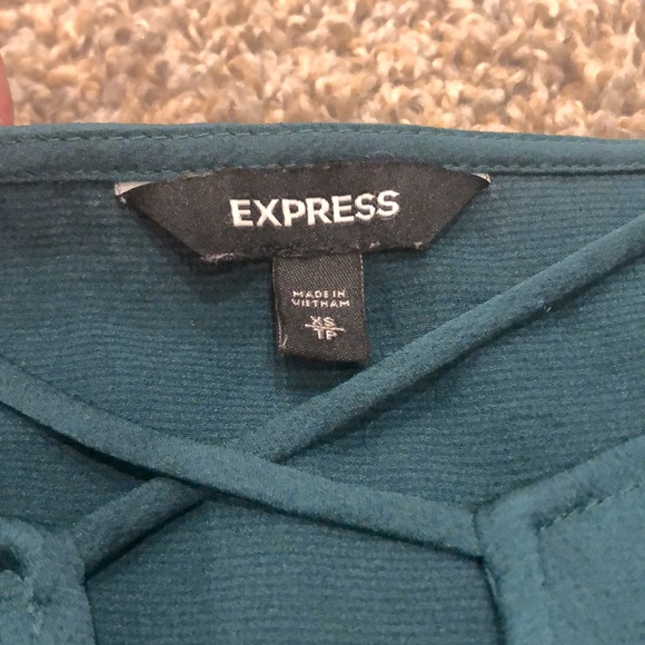 Express Top - Picture 2 of 3